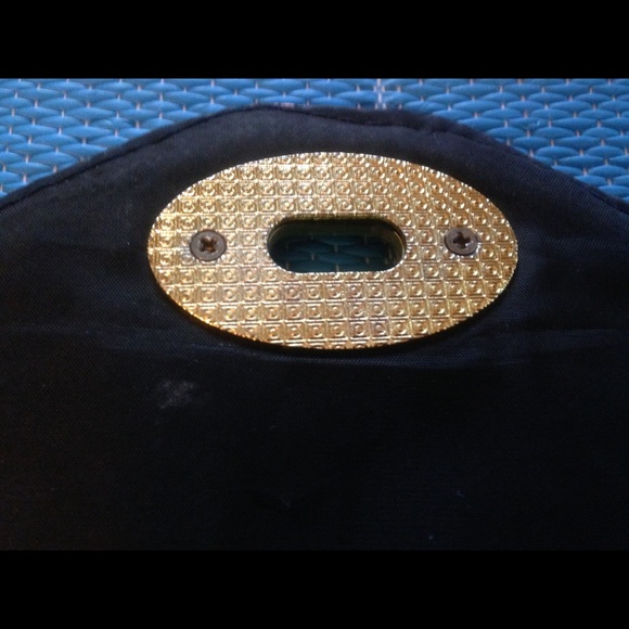 H&M CLUTCH.  LARGE💕 - Picture 4 of 4